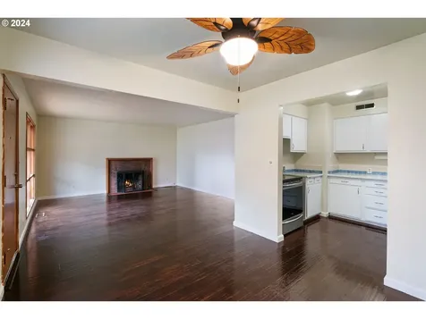 10112 N Buchanan Avenue Portland OR 97203