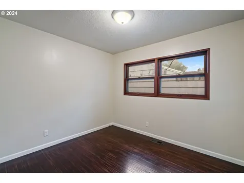 10112 N Buchanan Avenue Portland OR 97203