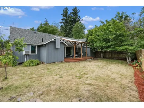 13519 Se Harrison Court Portland OR 97233
