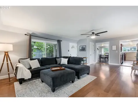 13519 Se Harrison Court Portland OR 97233