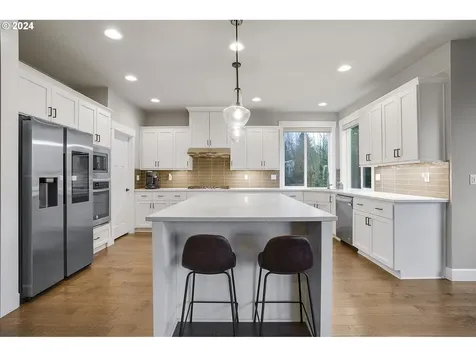15014 SW Burgundy Street Portland OR 97224