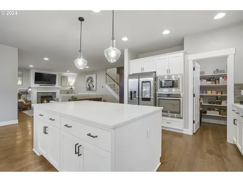15014 SW Burgundy Street Portland OR 97224