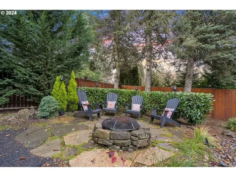 15014 SW Burgundy Street Portland OR 97224