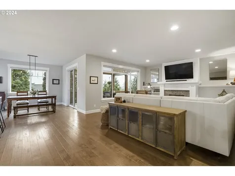 15014 SW Burgundy Street Portland OR 97224