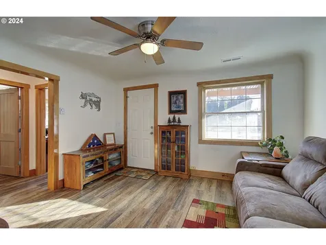 3702 N Street Vancouver WA 98663