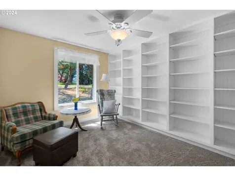 89659 Sea Breeze Drive Warrenton OR 97146