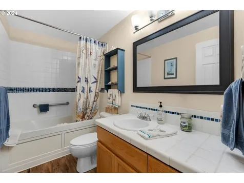 89659 Sea Breeze Drive Warrenton OR 97146
