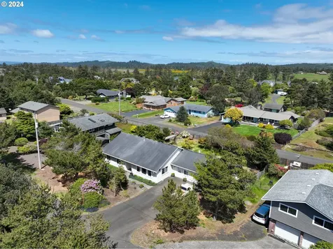 89659 Sea Breeze Drive Warrenton OR 97146