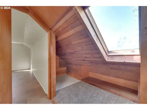 1802 Lawrence Street Eugene OR 97401