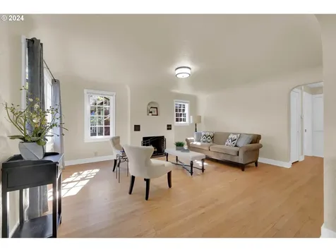 1802 Lawrence Street Eugene OR 97401