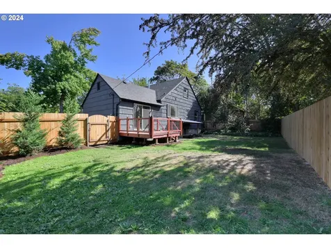 1802 Lawrence Street Eugene OR 97401