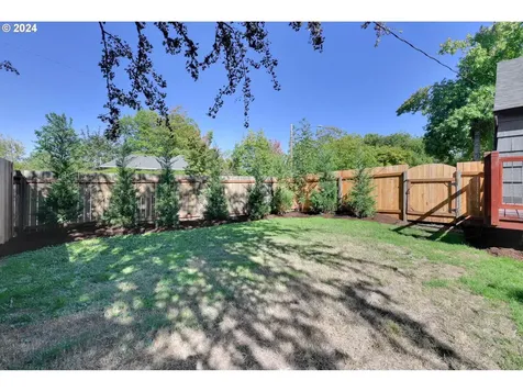 1802 Lawrence Street Eugene OR 97401