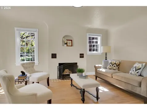 1802 Lawrence Street Eugene OR 97401
