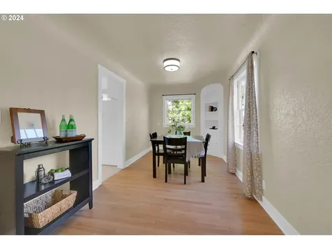 1802 Lawrence Street Eugene OR 97401