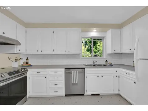 1802 Lawrence Street Eugene OR 97401