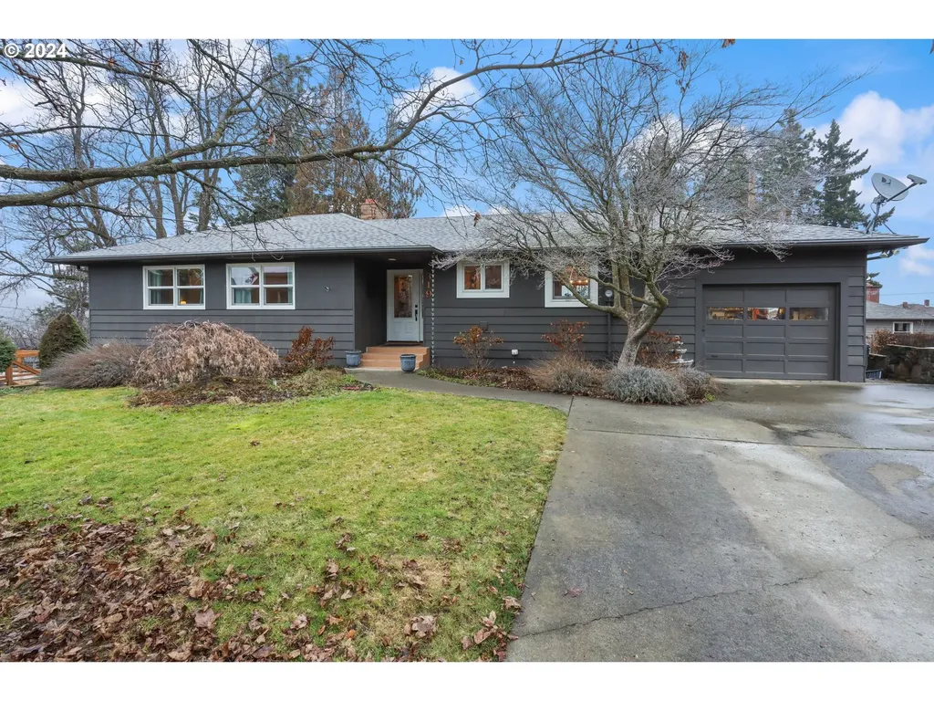 319 W 20th Street The Dalles OR 97058