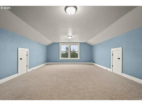 38410 SE Hidden Falls Road Washougal WA 98671