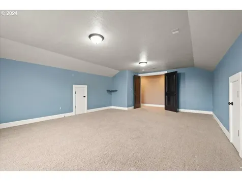38410 SE Hidden Falls Road Washougal WA 98671