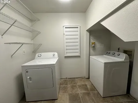 1662 W Catherine Avenue Roseburg OR 97471
