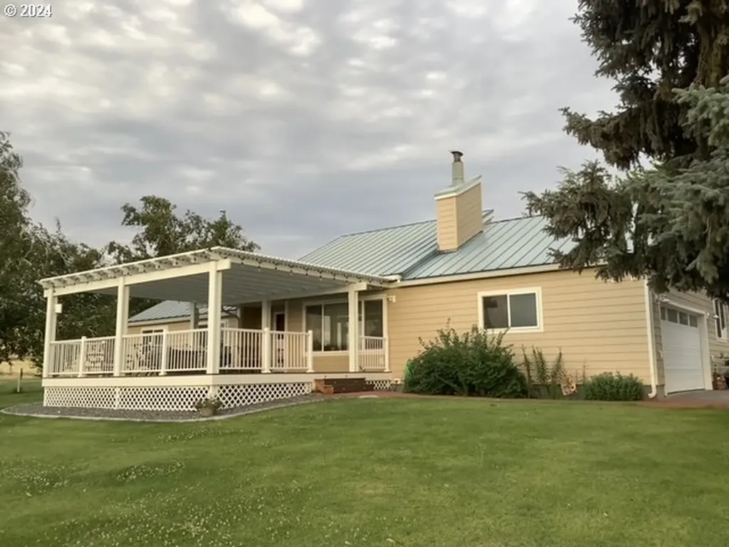 81767 Bird Haven Lane Umatilla OR 97882
