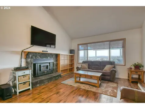 81767 Bird Haven Lane Umatilla OR 97882
