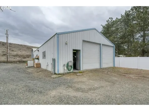 81767 Bird Haven Lane Umatilla OR 97882