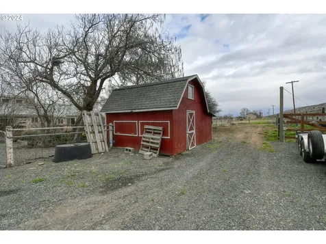 81767 Bird Haven Lane Umatilla OR 97882