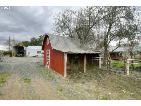 81767 Bird Haven Lane Umatilla OR 97882
