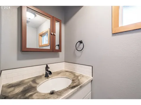 1116 Turbyne Road Sweet Home OR 97386
