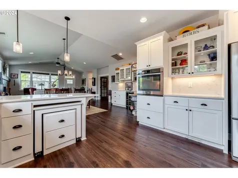 3695 NE Joel Street Mcminnville OR 97128