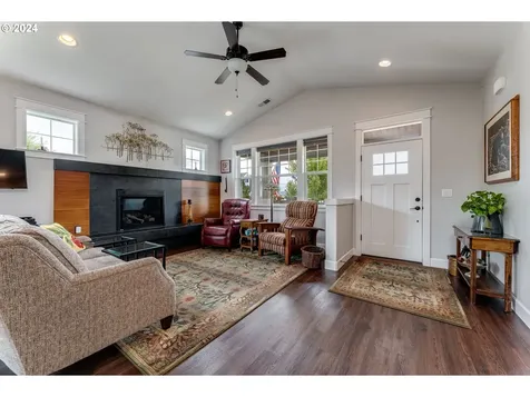 3695 NE Joel Street Mcminnville OR 97128