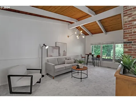10634 SW 62nd Drive Portland OR 97219