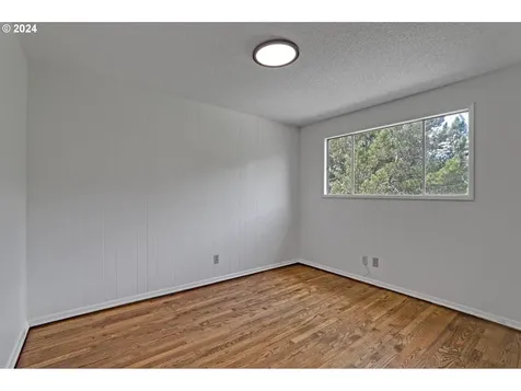 10634 SW 62nd Drive Portland OR 97219