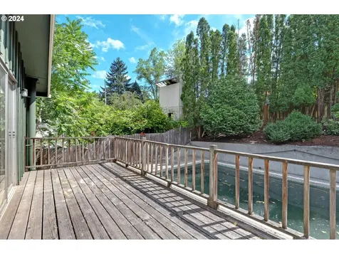 10634 SW 62nd Drive Portland OR 97219
