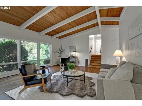 10634 SW 62nd Drive Portland OR 97219