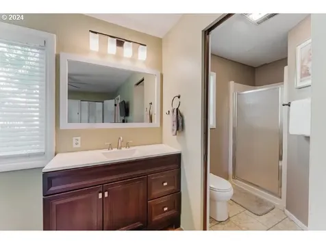 433 W Berdine Street Roseburg OR 97471