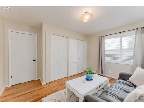 433 W Berdine Street Roseburg OR 97471