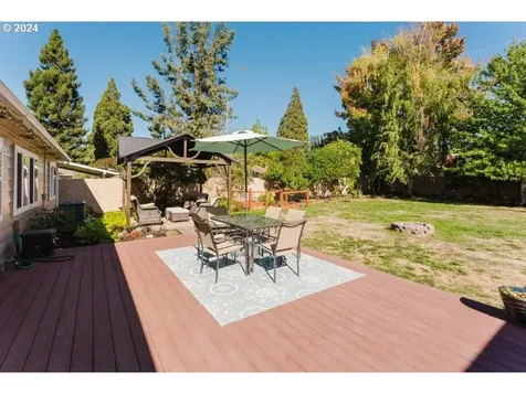 433 W Berdine Street Roseburg OR 97471