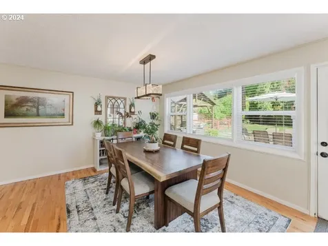 433 W Berdine Street Roseburg OR 97471