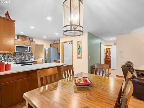 2013 NE 228th Court Fairview OR 97024
