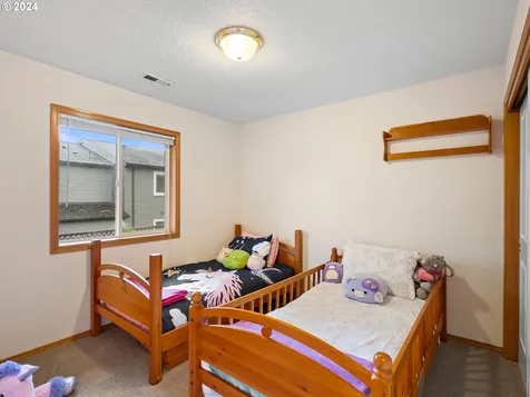 2013 NE 228th Court Fairview OR 97024