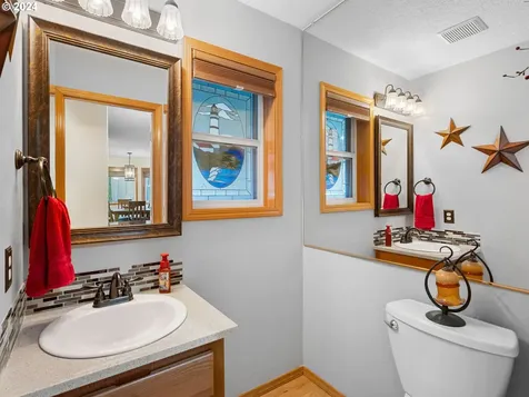 2013 NE 228th Court Fairview OR 97024
