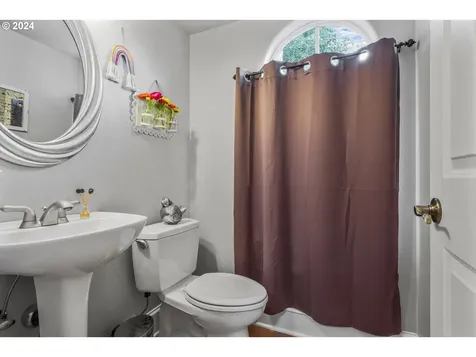 11063 SW Brown Street Tualatin OR 97062