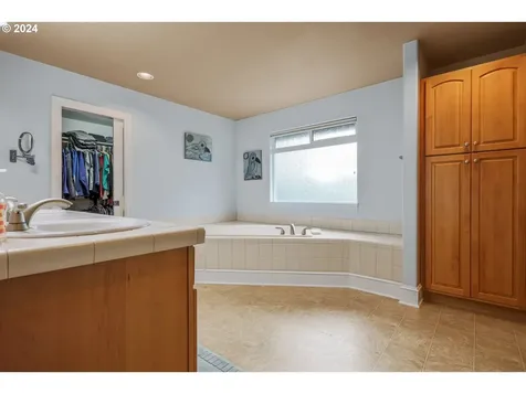 11063 SW Brown Street Tualatin OR 97062