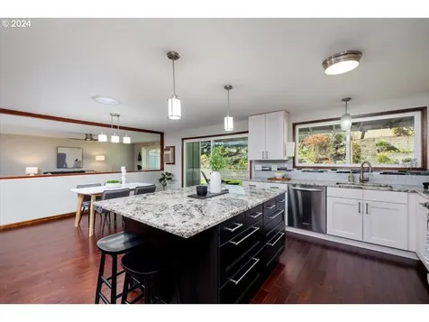 17335 SW Cheyenne Way Tualatin OR 97062