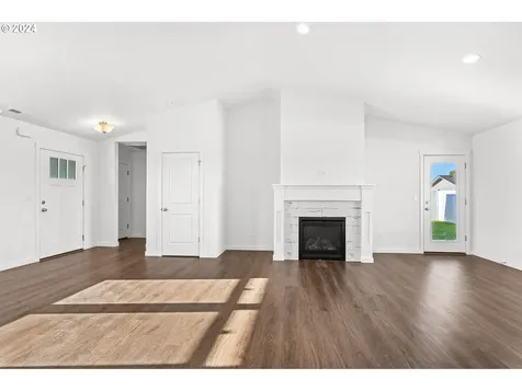 105 Sw Dove Court Boardman OR 97818