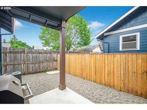 6025 Se Duke Street Portland OR 97206