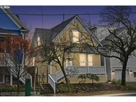 1927 NW 25th Avenue Portland OR 97210