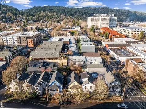 1927 NW 25th Avenue Portland OR 97210