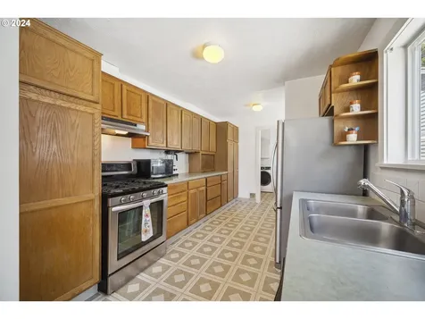 10615 Se Harold Street Portland OR 97266